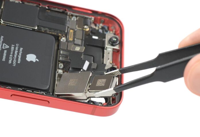 iPhone 12 mini smontato, ecco tutti i dettagli e la batteria da 8.57 Wh 