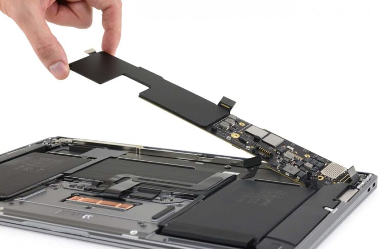 Smontaggio MacBook Air e MacBook Pro 13″ con SoC M1 rivela similitudini con i modelli con CPU Intel