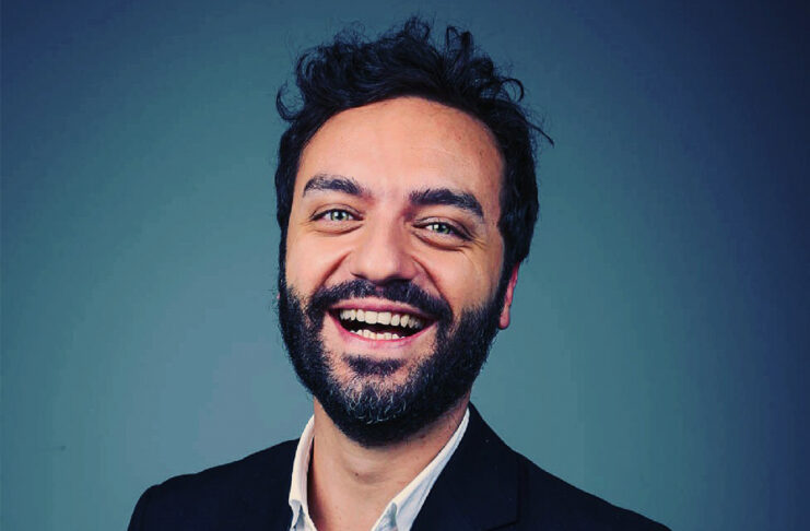 Intervista a Massimiliano Loizzi: il cantastorie sarcastico ci racconta lo smart working degli attori