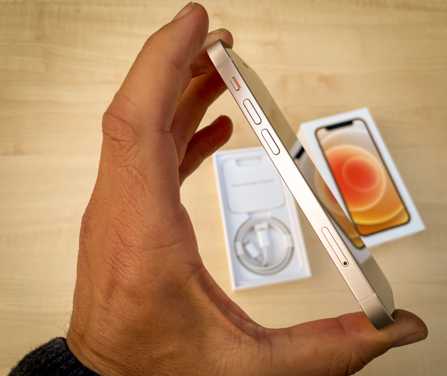 Recensione iPhone 12 Mini: il telefono di chi apprezza le piccole cose della  vita
