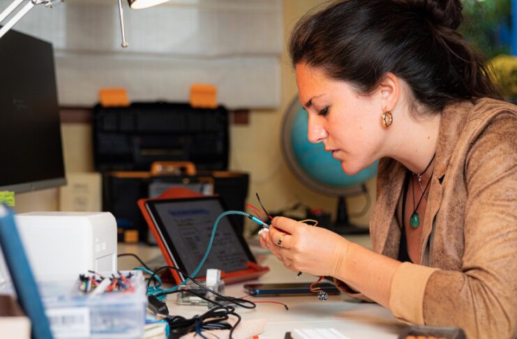 Premio James Dyson 2020 a un dispositivo domestico per lo screening del tumore al seno