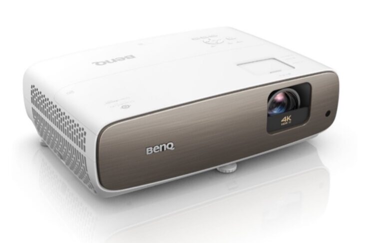 Il proiettore BenQ W2700i ha Android TV certificata Google e 4K XPR con HDR