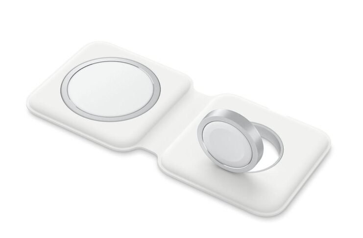 In vendita il caricabatterie MagSafe Duo per iPhone e Apple Watch