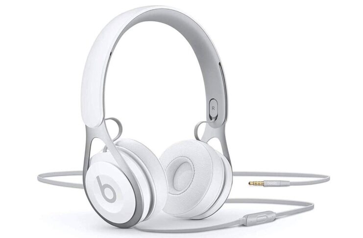 Cuffie  Beats EP in sconto, le pagate metà prezzo: 49 euro