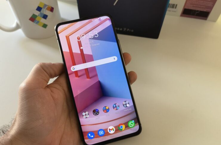 Recensione Asus Zenfone 7 Pro, una potenza con camera ribaltabile