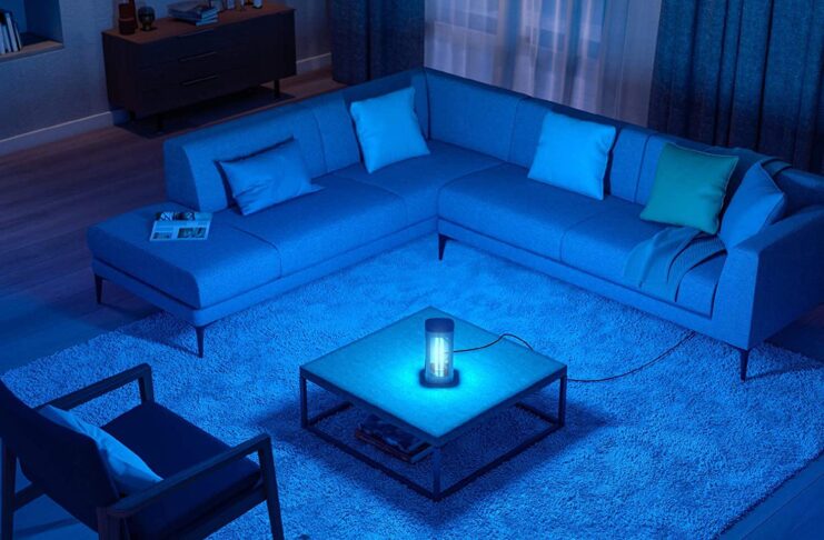 La lampada da tavolo Philips UV-C per la disinfezione è in esclusiva su Amazon