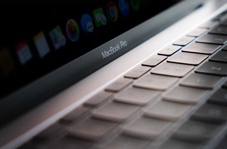 Ming-Chi Kuo: restyling per i futuri MacBook Pro, ritorno del MagSafe e più porte I/O