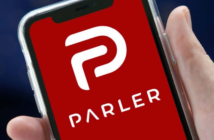 Parler, Apple ha chiesto modifiche all’app-social che piace ai supporter di Trump