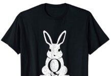 Amazon rimuove i prodotti che sponsorizzano la teoria complottista QAnon