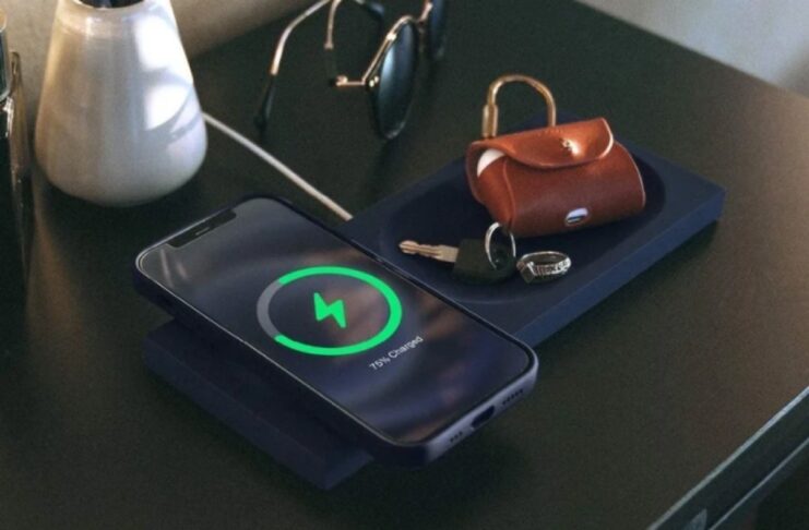 Da elago la nuova linea di custodie e dock MagSafe per iPhone 12