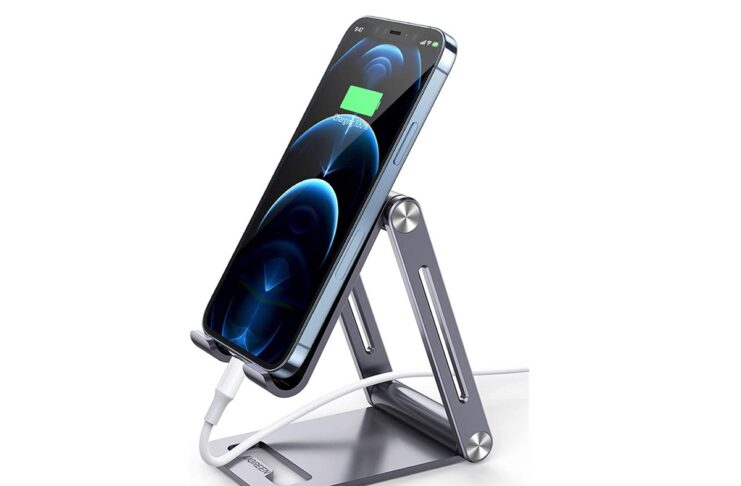 Recensione supporto iPhone Ugreen: quel che serve per Zoom e FaceTime