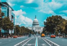 Assalto al Congresso USA: per Tim Cook i rivoltosi devono rendere conto di quanto accaduto