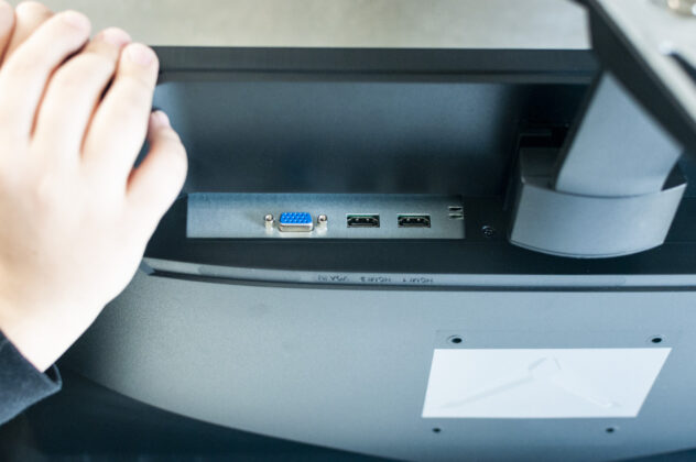 Recensione Acer Nitro QG271 bii, ottimo di sera, eccellente di giorno