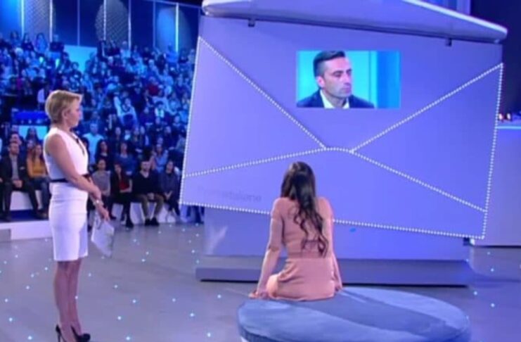 Apple Car, la ricerca del partner sembra uno show di Maria De Filippi