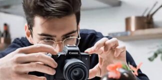 EOS M50 Mark II Canon: pensata per i Vlogger e lo smart working