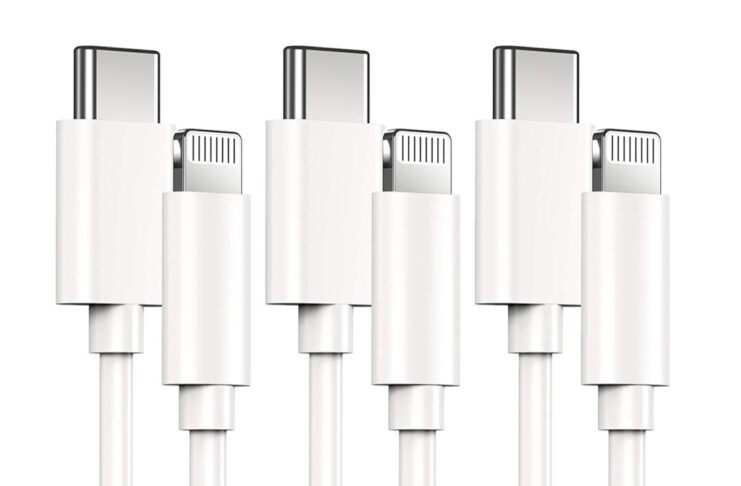 Cavo USB-C Lightning da 2m al prezzo più basso: kit da tre a 5 euro l’uno con coupon