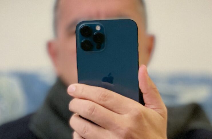 La domanda iPhone 12 si indebolisce ma le spedizioni rimango alte