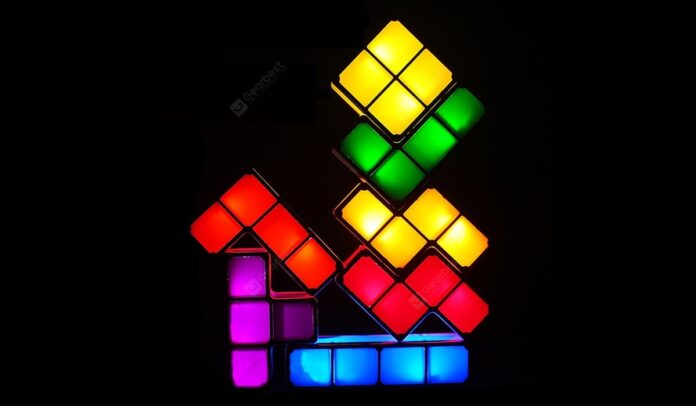 Fate il Tetris con le luci in sconto a 18,41 euro