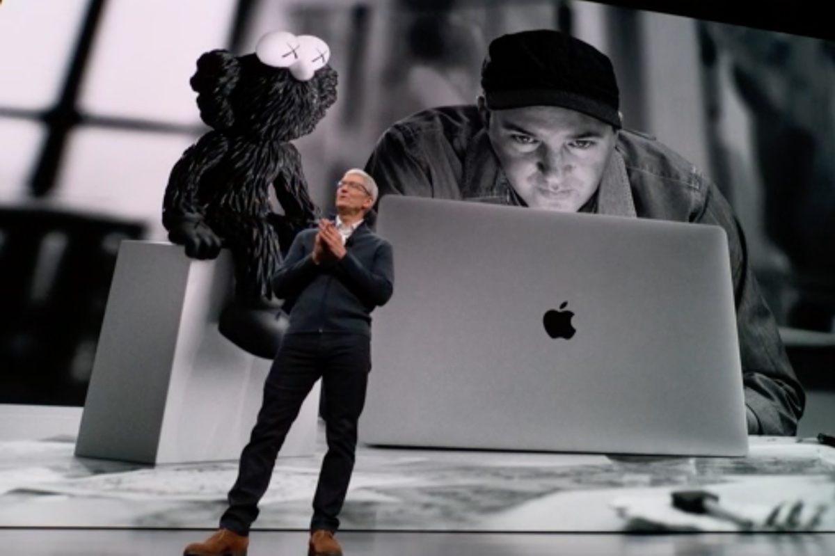 MacBook Pro 14” e 16” previsti con cornici più sottili e mini LED