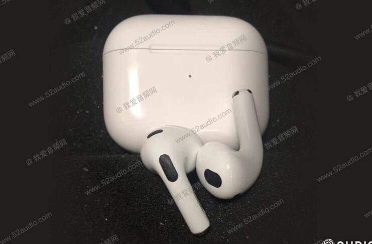 Presunta immagine AirPods terza generazione e relativa custodia