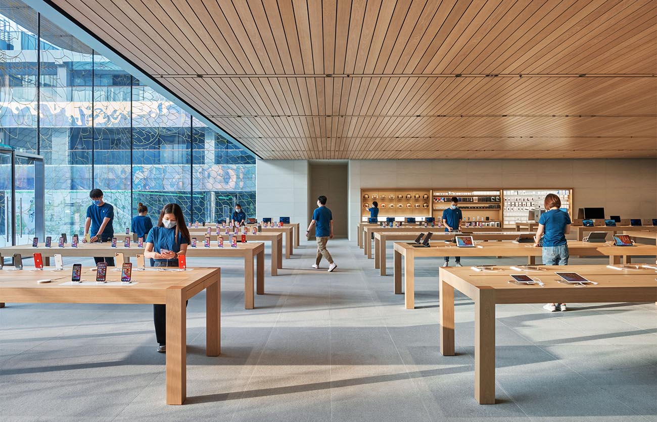 Controllo borse dipendenti dei negozi: Apple dovrà affrontare cause di risarcimento danni