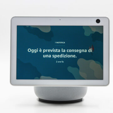 Il nuovo Echo Show 10 ruota per seguire l’utente