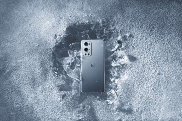 OnePlus 9 brillano per fotografia Hasselblad, display e ricarica