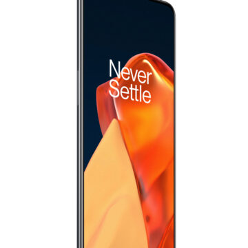 OnePlus 9 brillano per fotografia Hasselblad, display e ricarica