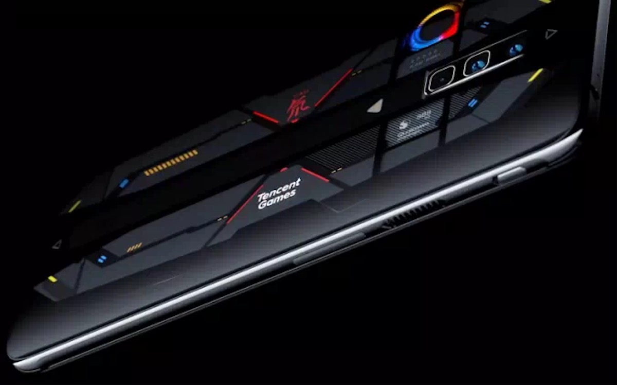 Nubia Red Magic 6: display a 165 hz e fino a 18 GB di RAM