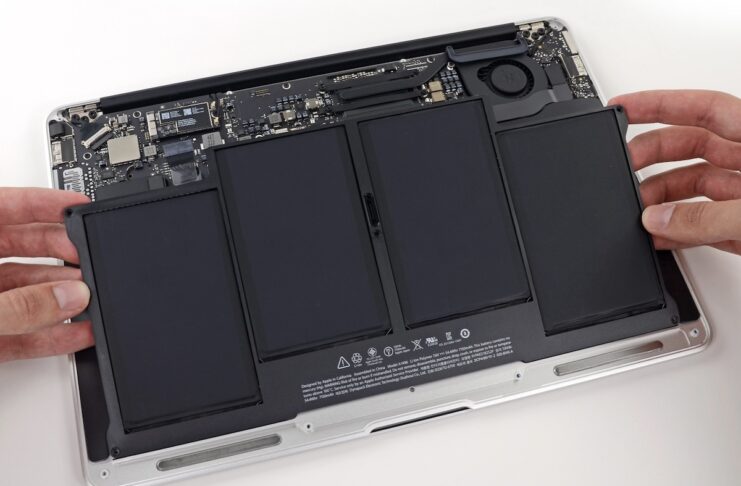 Come sostituire la batteria di MacBook, MacBook Pro e MacBook Air