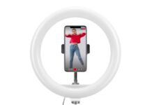 Celly Clickring sono le luci anulari per smartphone Celly Clickring USB e BT, le luci anulari per smartphone