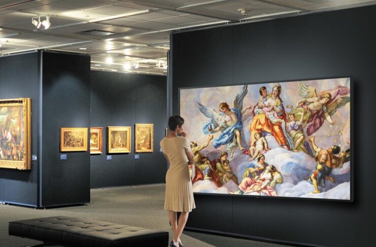 Sharp ha presentato il display 8K più grande al mondo