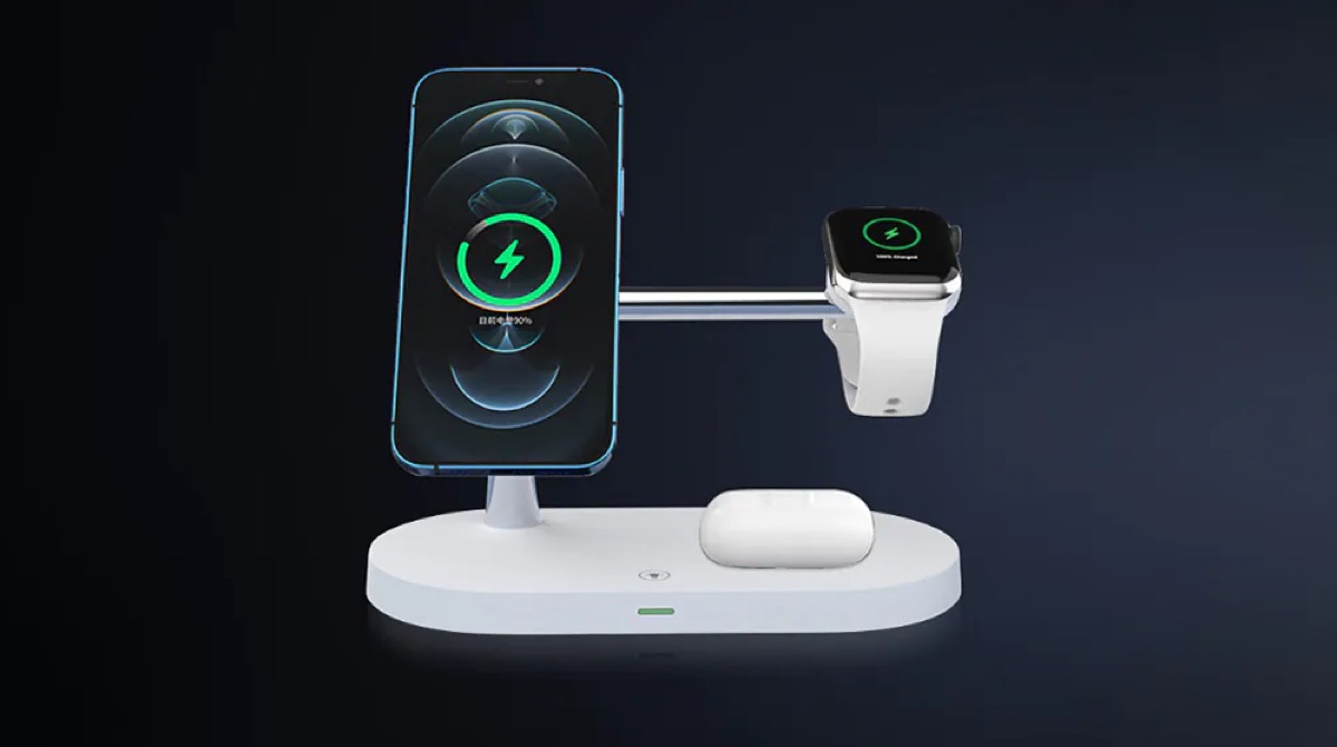 La dock di ricarica 5 in 1 con stand magnetico e potenza 15W in offerta a 27 euro