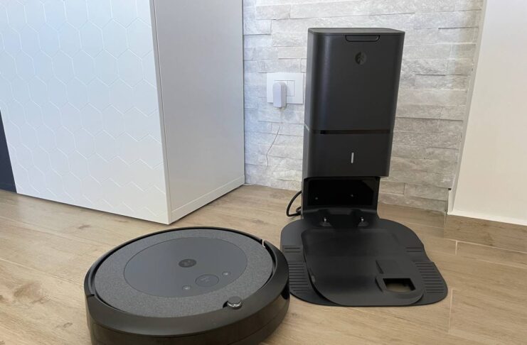 Recensione iRobot Roomba i3+: auto svuotante, ma con qualche compromesso