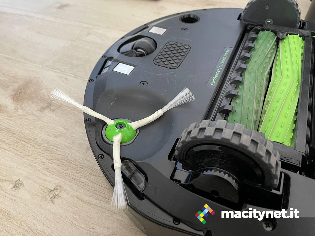 Recensione iRobot Roomba i3+: auto svuotante, ma con qualche compromesso