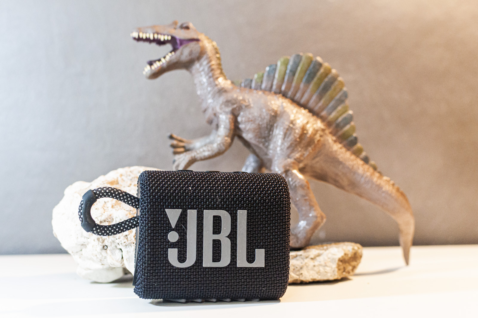 Recensione JBL Go 3, il più piccolo dei grandi speaker alla prova dell’acqua