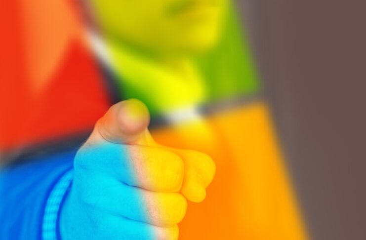 Microsoft nel terzo trimestre 2021 supera virus e analisti