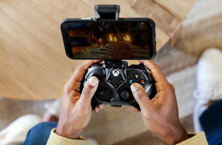 Da OtterBox gli accessori per giocare al top su iPhone e Xbox