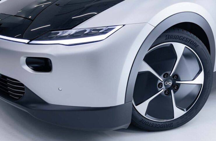 Bridgestone e Lightyear per la prima auto elettrica solare a lungo raggio