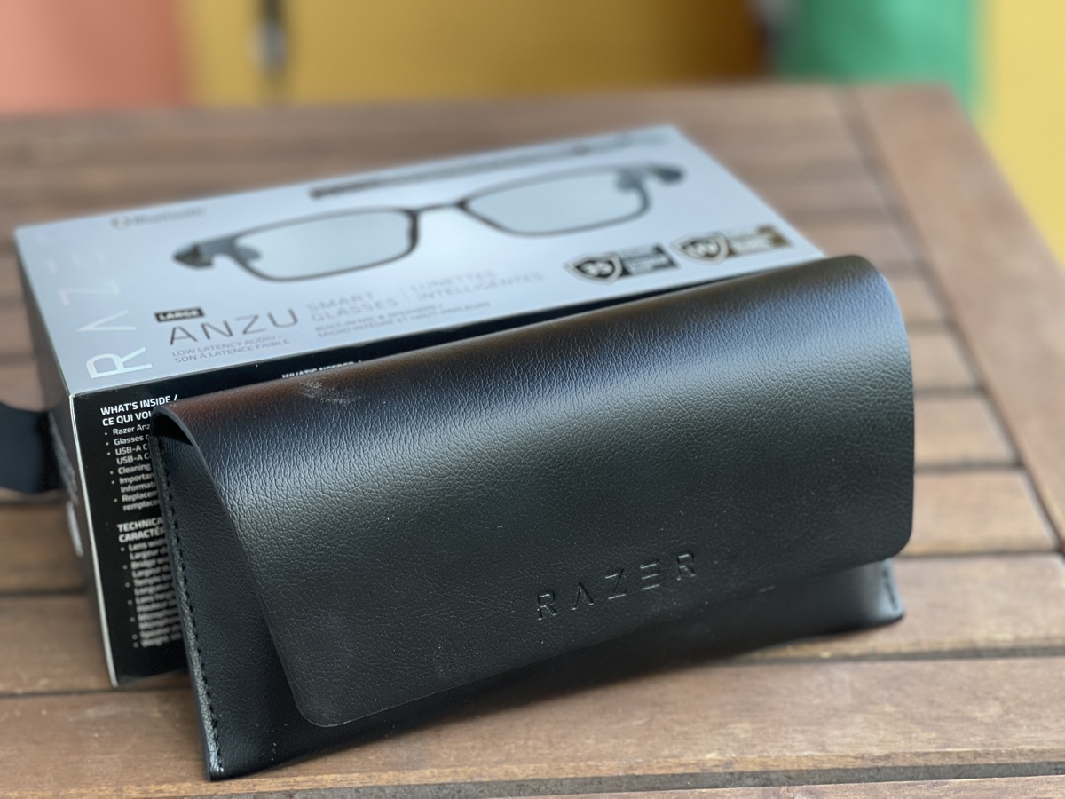 Prova Razer Anzu, occhiali smart per proteggere vista e udito