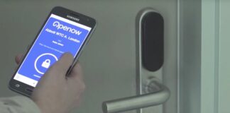 La placca maniglia Smartair imax di Assa Abloy apre con Bluetooth e RFID