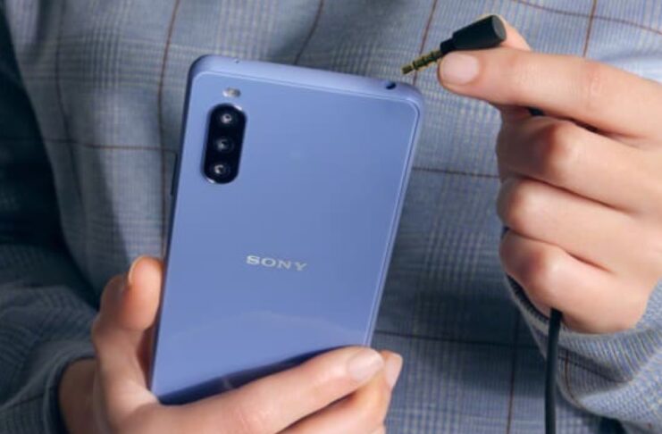 Sony Xperia 10 III rilancia con 5G e batteria a lunga durata