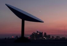 Elon Musk anticipa la connessione Starlink mobile Elon Musk anticipa la connessione Starlink mobile