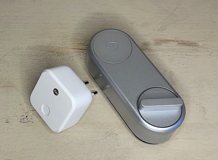 Recensione Yale Linus Smart Lock: chiude e apre la casa con Homekit, Alexa e Google