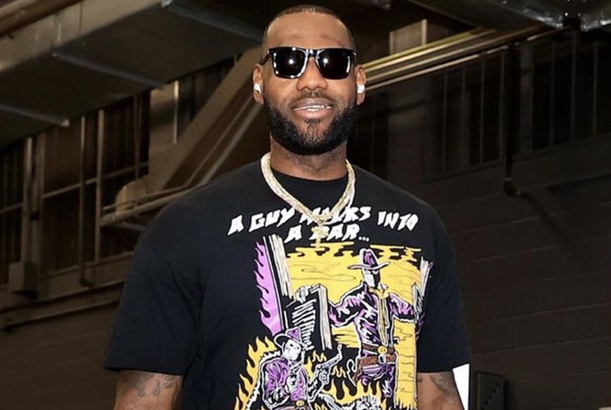 LeBron James indossa Beats Studio Buds prima del lancio