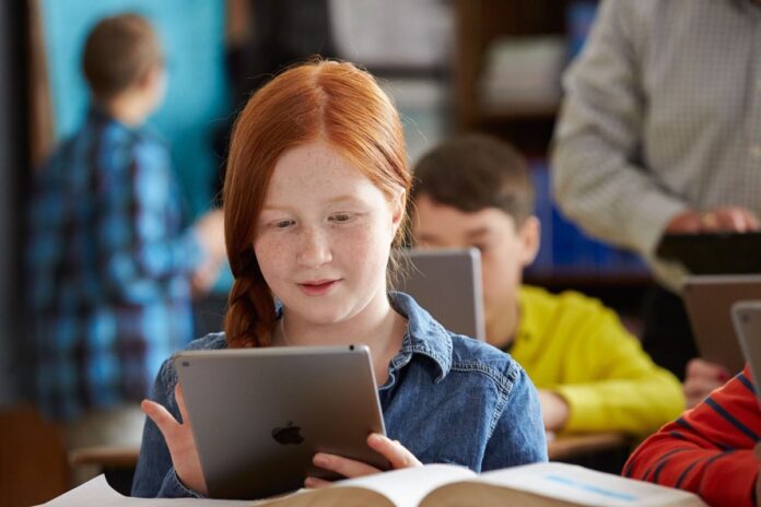 Le soluzioni Apple per la scuola: un evento online il 26 maggio