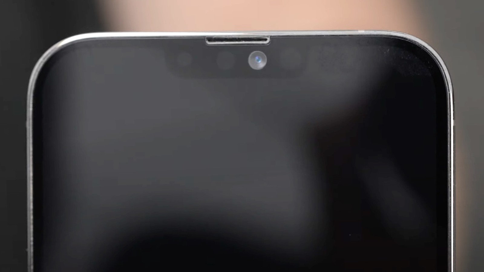 iPhone 13, la presunta replica da esposizione mostra un notch più piccolo