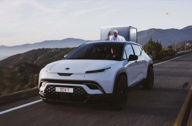 Fisker sta costruendo una papamobile elettrica