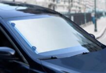 Baseus, il parasole retrattile per auto in offerta lampo a 27€ Baseus, il parasole arrotolabile per auto in offerta lampo a 27 euro