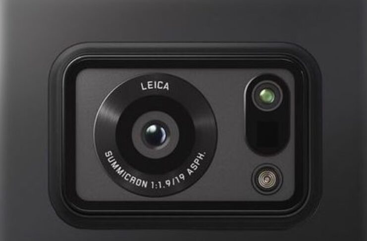 Sharp Aquos R6 ha un sensore gigante da un pollici ed è Leica